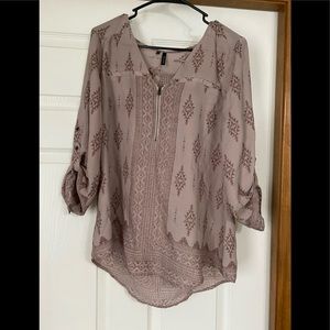 Maurices top size medium